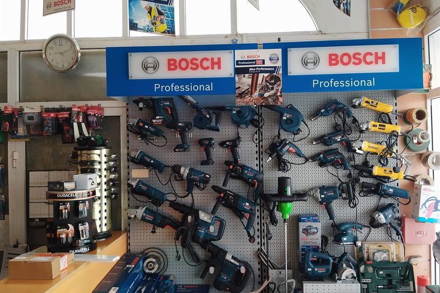 جدار عرض العُدد الكهربائية من Bosch Professional